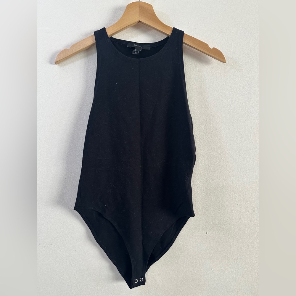 FOREVER 21 Black Scoopneck Sleeveless Bodysuit SIZE SMALL 2 4 Basics Everyday
